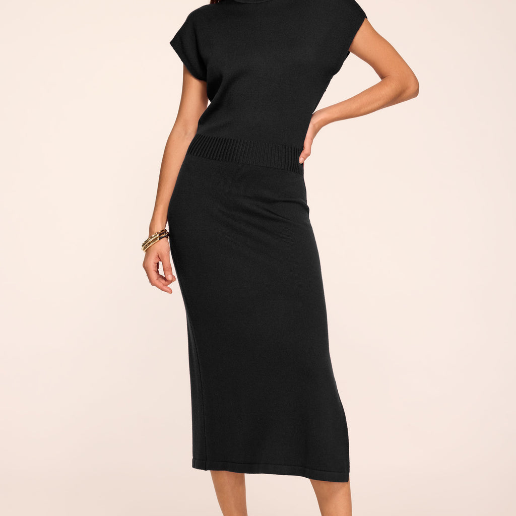 natalie black prom dress fight Merino Turtleneck Midi in Size:Square Knob Beach Engagement Black Dress fabric: viscose shine this black dress brings