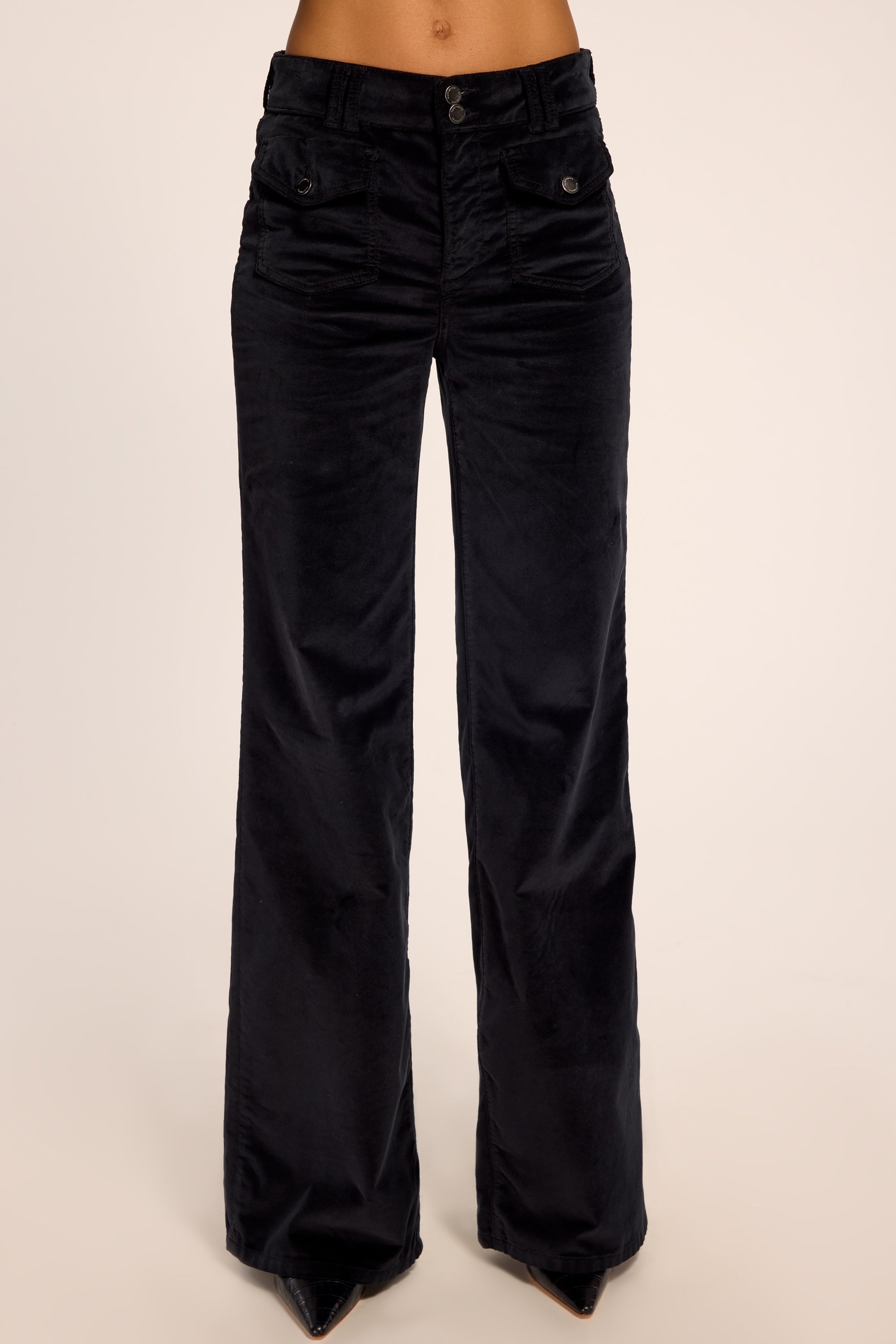 BLACK|1 BLACK|1