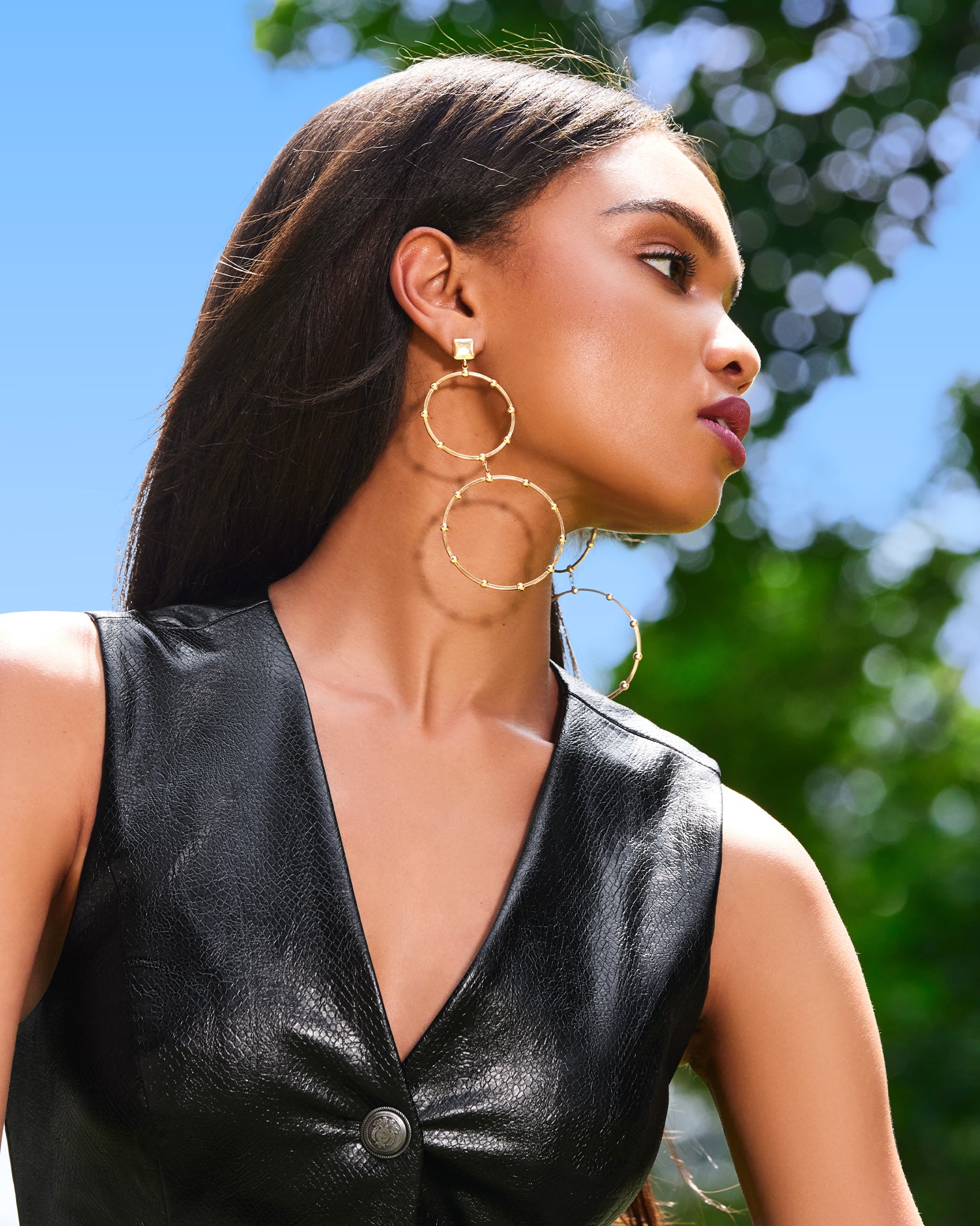 10k ローズゴールド　さそり Kairi Stacked Hoop Earrings in gold | Ramy Brook