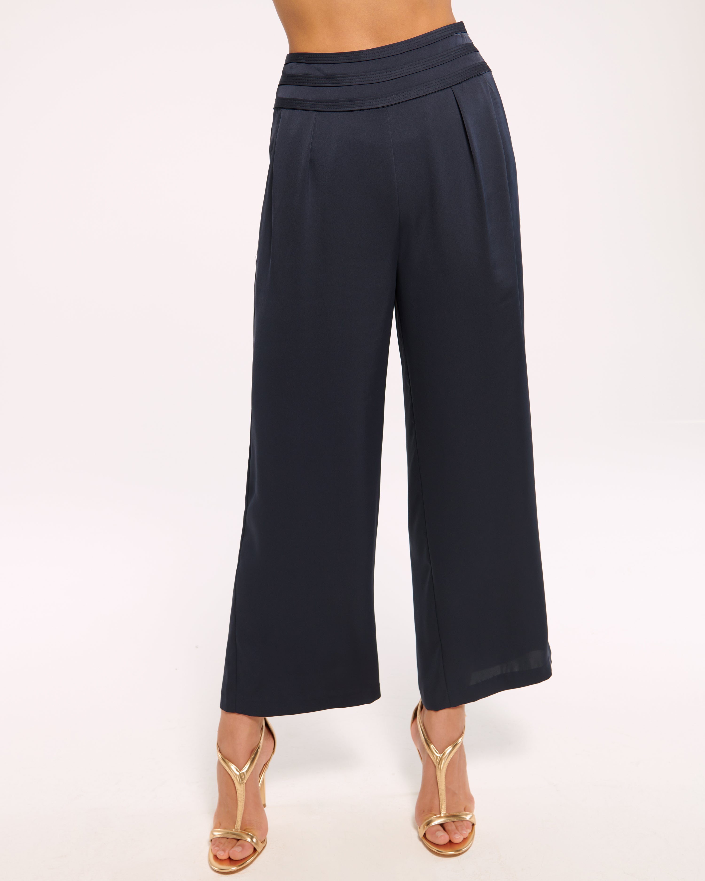 Joss Cropped Wide Leg Pant in black | Ramy Brook
