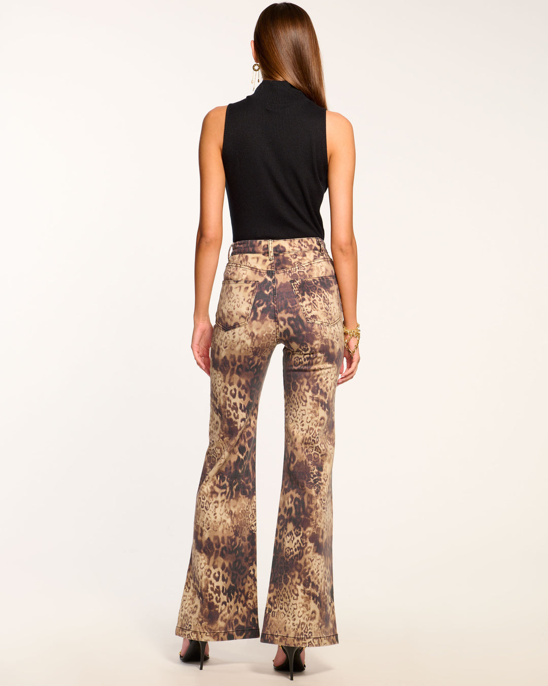 rtw_2024_november_1_d11245005_printed-tyra_leopard-denim_04_1080x.jpg?crop=center&height=1024&v=1728502209&width=1024&em-format=auto&em-quality=85&em-format=auto&em-quality=85