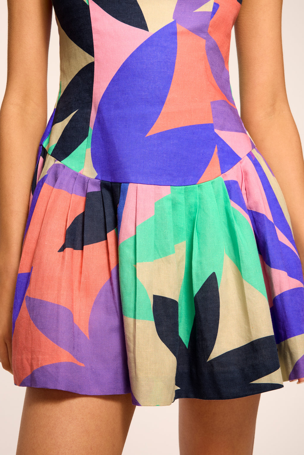 Everleigh Printed Linen Mini Dress in palm linen